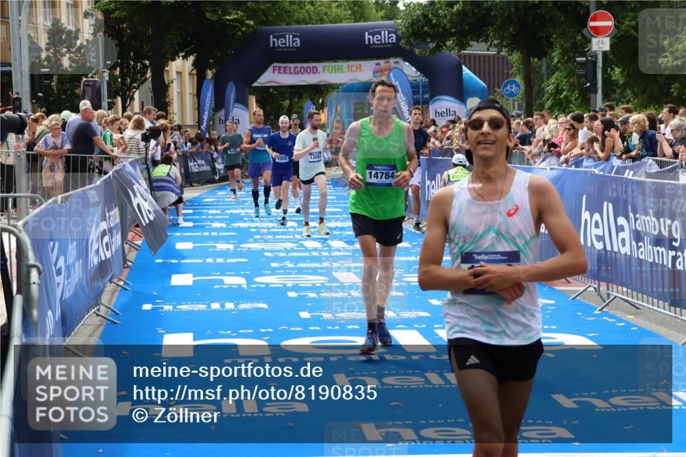 29.06.2025 - hella hamburg halbmarathon Zöllner http://msf.ph/oto/8190835 29.06.2025 10:34:24 Ziel 1002, 1080, 3005, 5550, 9686, 14784, 16417 meine-sportfotos.de