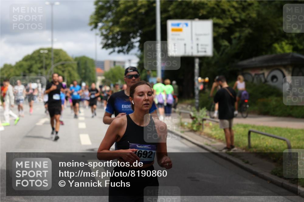 29.06.2025 - hella hamburg halbmarathon Yannick Fuchs http://msf.ph/oto/8190860 29.06.2025 10:43:56 20KM 2516, 2788, 2878, 3414, 3543, 3562, 3692, 4247, 4832, 5447, 5978, 6115, 6125, 6282, 7100, 7332, 7657, 8437, 8454, 8576, 8689, 8813, 8921, 9200, 9491, 9551, 9597, 9723, 9924, 9965, 10189, 11339, 11819, 11975, 12035, 12203, 12271, 13159, 13225, 13690, 13976, 14562, 14794, 14838, 15519, 15620, 15966, 16403, 16653, 16738, 16843, 16877, 16891, 17001, 17282, 17753, 17908, 18058, 18350, 18926, 18960, 19109 meine-sportfotos.de