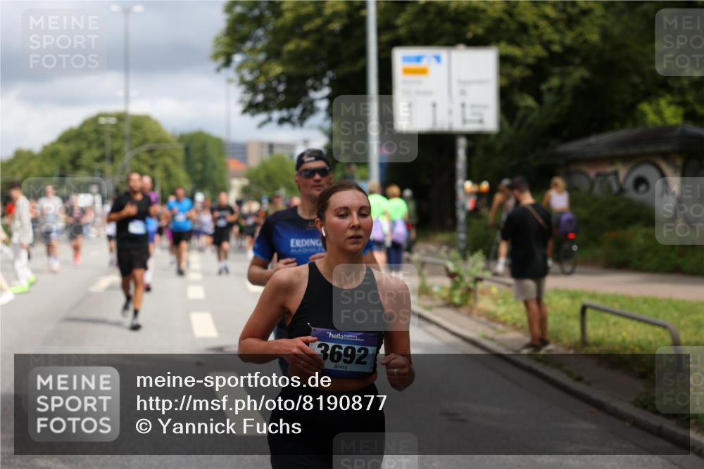 29.06.2025 - hella hamburg halbmarathon Yannick Fuchs http://msf.ph/oto/8190877 29.06.2025 10:43:56 20KM 2516, 2788, 2878, 3414, 3543, 3562, 3692, 4247, 4832, 5447, 5978, 6115, 6125, 6282, 7100, 7332, 7657, 8437, 8454, 8576, 8689, 8813, 8921, 9200, 9491, 9551, 9597, 9723, 9924, 9965, 10189, 11339, 11819, 11975, 12035, 12203, 12271, 13159, 13225, 13690, 13976, 14562, 14794, 14838, 15519, 15620, 15966, 16403, 16653, 16738, 16843, 16877, 16891, 17001, 17282, 17753, 17908, 18058, 18350, 18926, 18960, 19109 meine-sportfotos.de