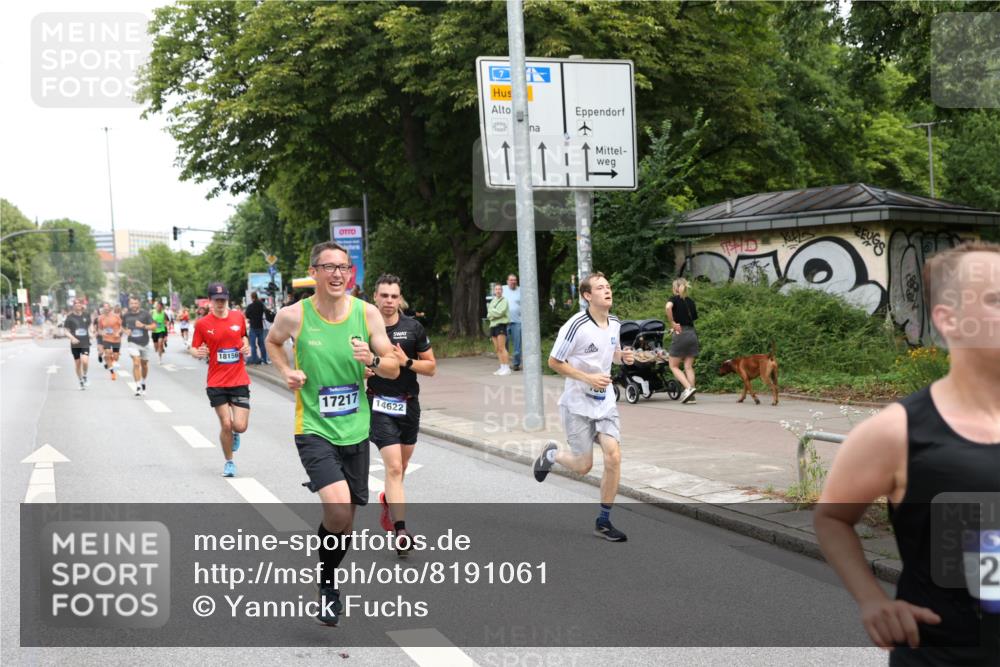 29.06.2025 - hella hamburg halbmarathon Yannick Fuchs http://msf.ph/oto/8191061 29.06.2025 10:31:09 20KM 1571, 2121, 2399, 2774, 3809, 6915, 6993, 9313, 10404, 10852, 11120, 11304, 11620, 12051, 12168, 12916, 13991, 14075, 14601, 14622, 15348, 15621, 16158, 17078, 17217, 18156, 18600 meine-sportfotos.de