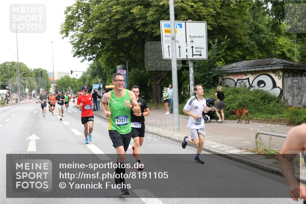 29.06.2025 - hella hamburg halbmarathon Yannick Fuchs http://msf.ph/oto/8191105 29.06.2025 10:31:09 20KM 1571, 2121, 2399, 2774, 3809, 6915, 6993, 9313, 10404, 10852, 11120, 11304, 11620, 12051, 12168, 12916, 13991, 14075, 14601, 14622, 15348, 15621, 16158, 17078, 17217, 18156, 18600 meine-sportfotos.de