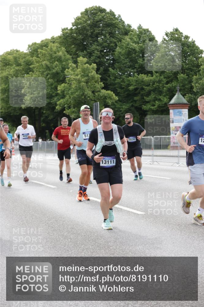 29.06.2025 - hella hamburg halbmarathon Jannik Wohlers http://msf.ph/oto/8191110 29.06.2025 10:24:11 Lombardsbrücke 1064, 1352, 1395, 2280, 2944, 3053, 3099, 3113, 3132, 3421, 3786, 4111, 4221, 4464, 5138, 5829, 5830, 6261, 6570, 7975, 10907, 11651, 11816, 11817, 12070, 12303, 13111, 13113, 13380, 13573, 13638, 14143, 15796, 15975, 18077, 18105, 19080 meine-sportfotos.de