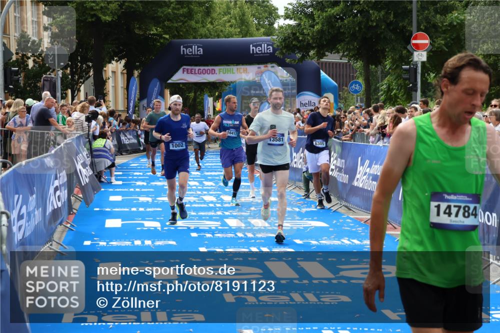 29.06.2025 - hella hamburg halbmarathon Zöllner http://msf.ph/oto/8191123 29.06.2025 10:34:26 Ziel 1002, 5550, 9686, 14784, 16417, 18099 meine-sportfotos.de