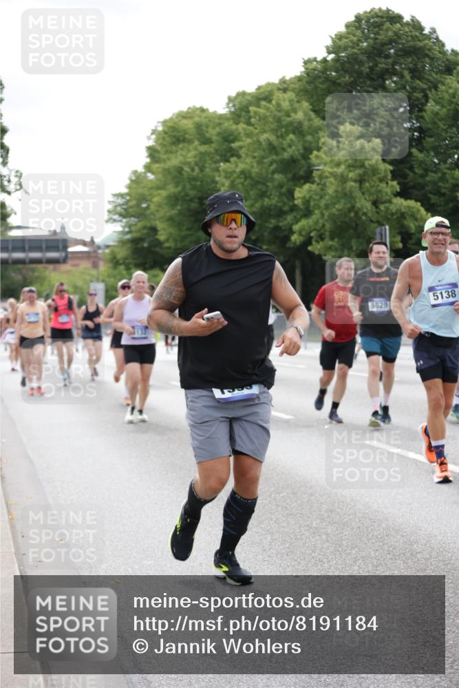 29.06.2025 - hella hamburg halbmarathon Jannik Wohlers http://msf.ph/oto/8191184 29.06.2025 10:24:12 Lombardsbrücke 1064, 1352, 1395, 2280, 2944, 3053, 3099, 3113, 3132, 3421, 3786, 4111, 4221, 4464, 5138, 5829, 5830, 6261, 6570, 7975, 10907, 11651, 11816, 11817, 12070, 12303, 13111, 13113, 13380, 13573, 13638, 14143, 15796, 15975, 18105, 19080 meine-sportfotos.de