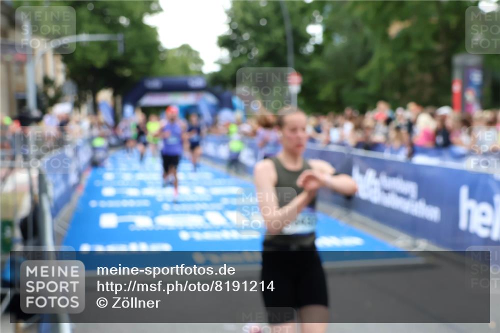 29.06.2025 - hella hamburg halbmarathon Zöllner http://msf.ph/oto/8191214 29.06.2025 10:44:49 Ziel 1941, 2970, 3004, 3098, 3785, 4270, 4915, 7056, 7167, 7325, 15185, 15233, 16834, 17251, 18437, 19207, 19210 meine-sportfotos.de