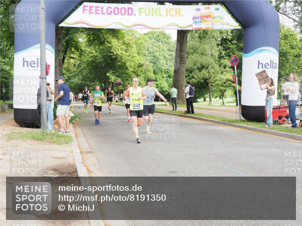 29.06.2025 - hella hamburg halbmarathon MichiJ http://msf.ph/oto/8191350 29.06.2025 10:19:49 Zwischen KM18-KM19 3845, 8784, 9634, 12234, 12308, 15507 meine-sportfotos.de