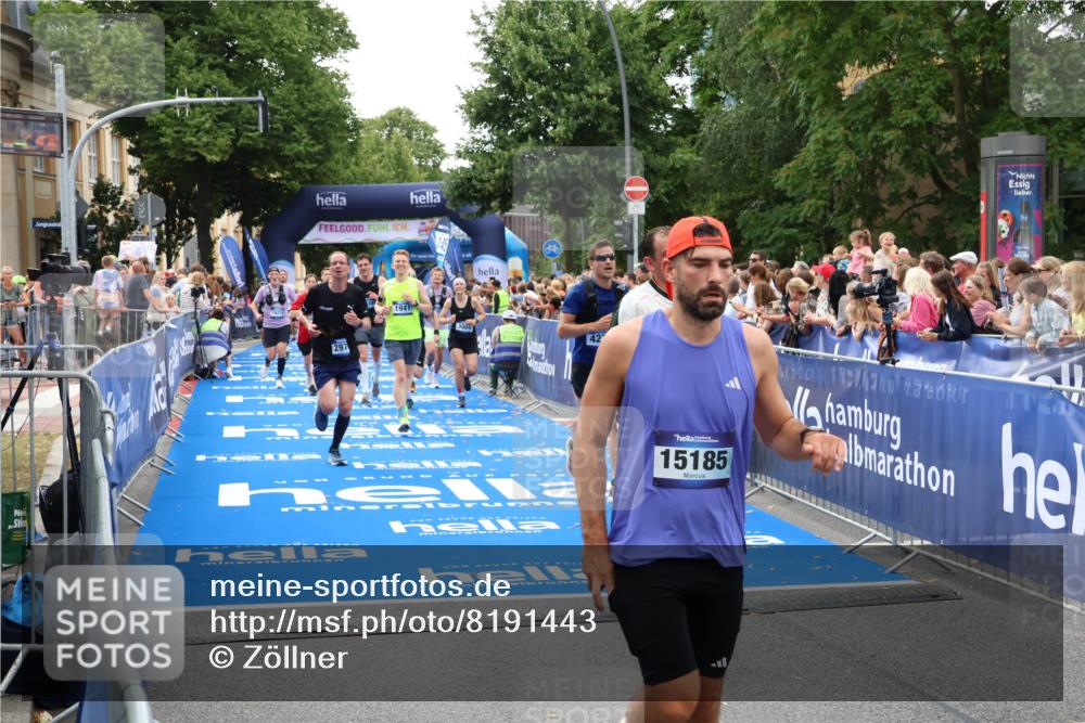29.06.2025 - hella hamburg halbmarathon Zöllner http://msf.ph/oto/8191443 29.06.2025 10:44:52 Ziel 1941, 2098, 2970, 3004, 3098, 3785, 4270, 4915, 7056, 7167, 7325, 9720, 12161, 16834, 17251, 19207, 19210 meine-sportfotos.de