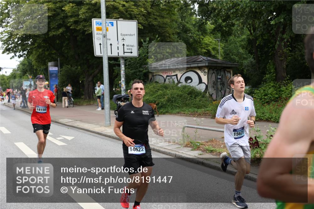 29.06.2025 - hella hamburg halbmarathon Yannick Fuchs http://msf.ph/oto/8191447 29.06.2025 10:31:10 20KM 1571, 2121, 2399, 2774, 3809, 3959, 6915, 6993, 7831, 9313, 10404, 10852, 11120, 11304, 11620, 12051, 12168, 12916, 13991, 14075, 14601, 14622, 15348, 15621, 16158, 17078, 17217, 18156, 18600 meine-sportfotos.de