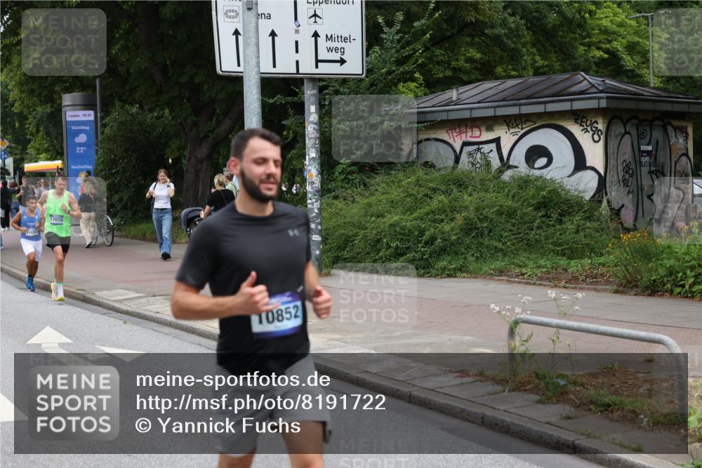 29.06.2025 - hella hamburg halbmarathon Yannick Fuchs http://msf.ph/oto/8191722 29.06.2025 10:31:14 20KM 1385, 1571, 2121, 2774, 3809, 3959, 5961, 6915, 6993, 7831, 8084, 8121, 9313, 10404, 10852, 11120, 11304, 11620, 12051, 12168, 12916, 13991, 14075, 14601, 14622, 15348, 15621, 16158, 17078, 17192, 17217, 18038, 18156, 18733 meine-sportfotos.de