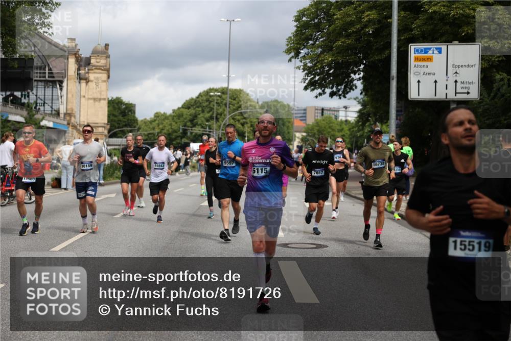29.06.2025 - hella hamburg halbmarathon Yannick Fuchs http://msf.ph/oto/8191726 29.06.2025 10:44:00 20KM 1216, 2516, 2788, 2878, 3414, 3543, 3562, 3692, 3852, 4247, 4933, 5447, 5978, 6115, 6125, 6282, 7100, 7657, 8437, 8454, 8576, 8689, 8813, 8899, 8921, 9031, 9200, 9303, 9491, 9551, 9597, 9723, 9965, 10189, 10480, 11339, 11975, 12035, 12203, 12271, 12733, 13159, 13225, 13463, 13690, 13976, 14562, 14794, 14838, 15519, 15620, 15966, 16000, 16403, 16738, 16843, 16877, 16887, 17001, 17282, 17908, 18229, 18350, 18451, 18926, 18960, 19109 meine-sportfotos.de
