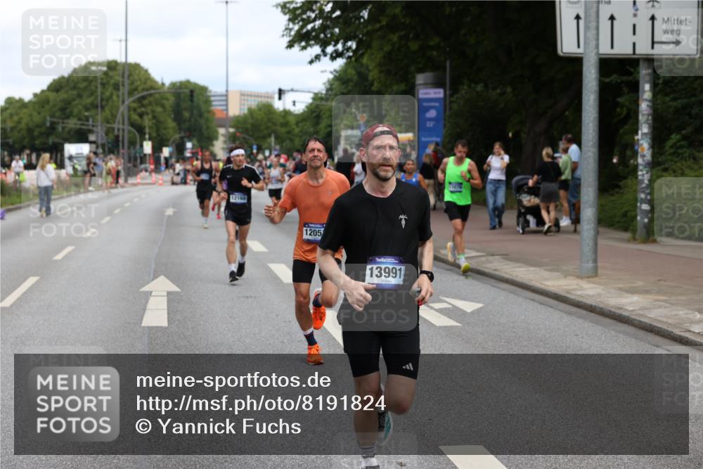 29.06.2025 - hella hamburg halbmarathon Yannick Fuchs http://msf.ph/oto/8191824 29.06.2025 10:31:15 20KM 1385, 1571, 2121, 2774, 3809, 3959, 5961, 6915, 7831, 8084, 8121, 9313, 10404, 10852, 11120, 11304, 11620, 12051, 12168, 12916, 13991, 14075, 14601, 14622, 15621, 16158, 17078, 17192, 17217, 18038, 18156, 18733 meine-sportfotos.de