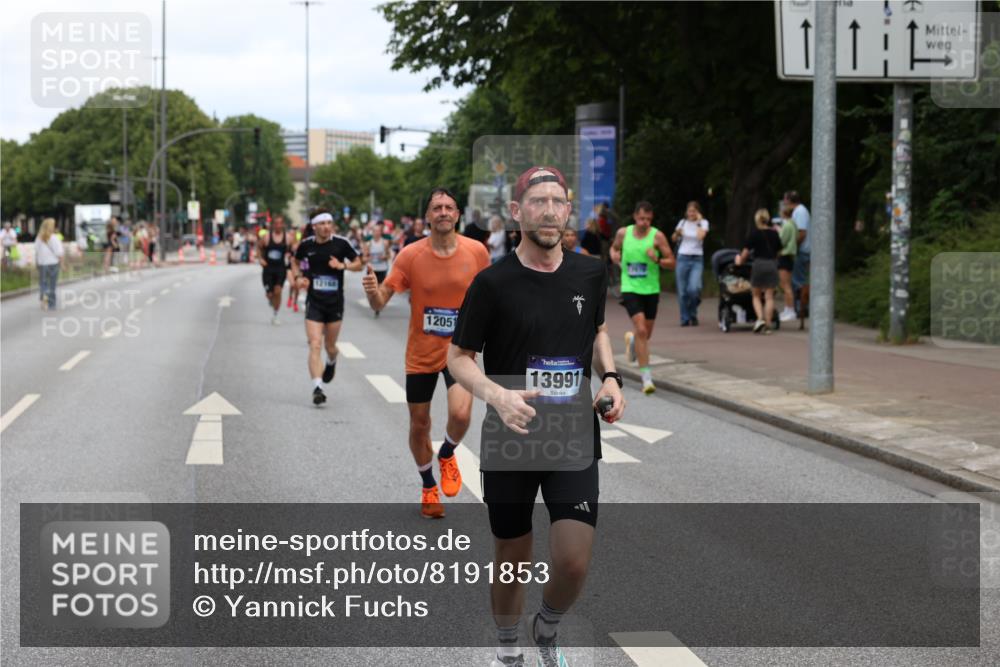 29.06.2025 - hella hamburg halbmarathon Yannick Fuchs http://msf.ph/oto/8191853 29.06.2025 10:31:15 20KM 1385, 1571, 2121, 2774, 3809, 3959, 5961, 6915, 7831, 8084, 8121, 9313, 10404, 10852, 11120, 11304, 11620, 12051, 12168, 12916, 13991, 14075, 14601, 14622, 15621, 16158, 17078, 17192, 17217, 18038, 18156, 18733 meine-sportfotos.de