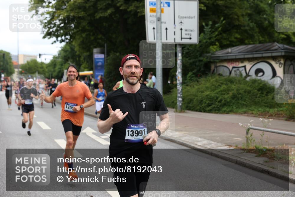 29.06.2025 - hella hamburg halbmarathon Yannick Fuchs http://msf.ph/oto/8192043 29.06.2025 10:31:16 20KM 1385, 1571, 2121, 2774, 3959, 5961, 6915, 7831, 8084, 8121, 9313, 10404, 10852, 11120, 11304, 11620, 12051, 12168, 12916, 13991, 14075, 14622, 15621, 16158, 17078, 17192, 18038, 18156, 18733 meine-sportfotos.de