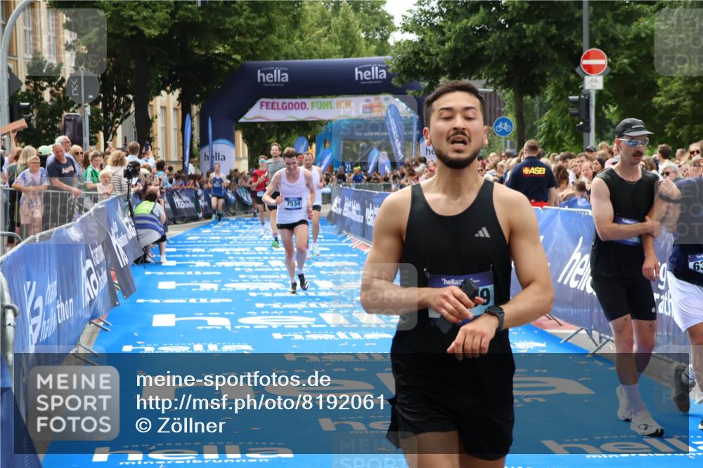 29.06.2025 - hella hamburg halbmarathon Zöllner http://msf.ph/oto/8192061 29.06.2025 10:34:34 Ziel 1644, 6305, 7534, 11230, 11661, 13618, 18099 meine-sportfotos.de