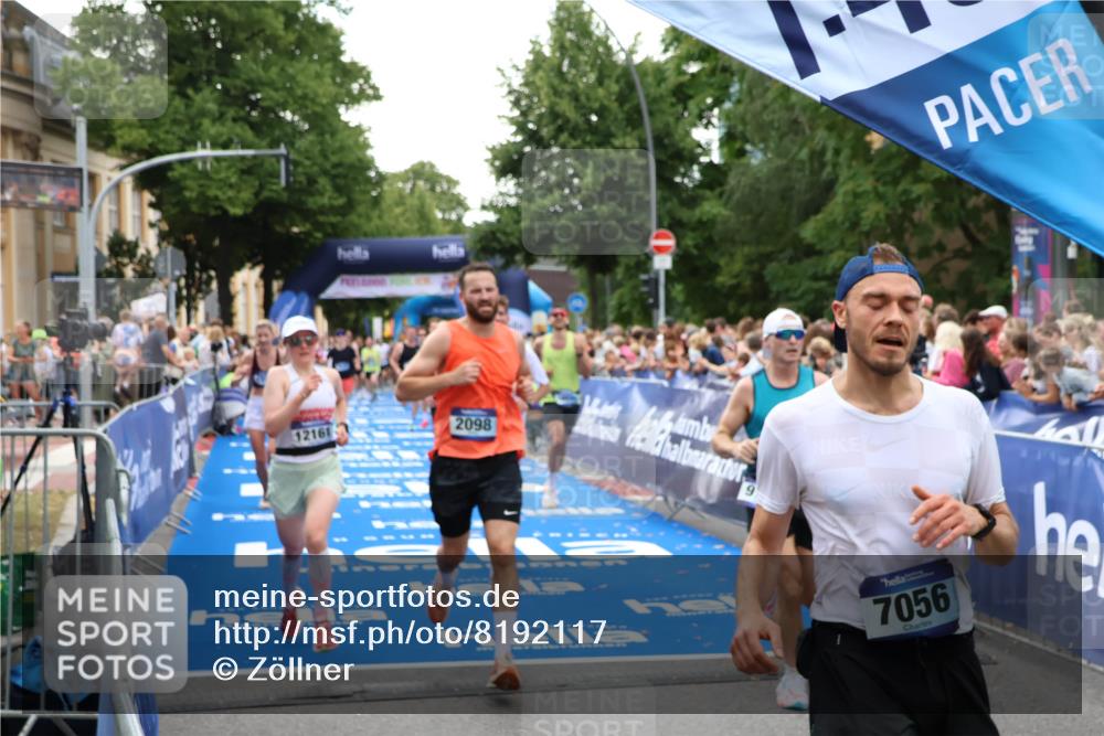29.06.2025 - hella hamburg halbmarathon Zöllner http://msf.ph/oto/8192117 29.06.2025 10:44:59 Ziel 1424, 1520, 2098, 2890, 4425, 9030, 9720, 12161, 16058, 17382, 17406, 17544, 18055, 18631 meine-sportfotos.de