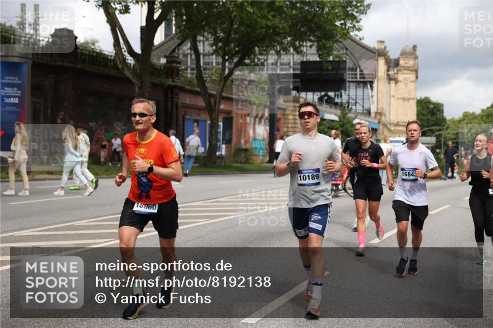 29.06.2025 - hella hamburg halbmarathon Yannick Fuchs http://msf.ph/oto/8192138 29.06.2025 10:44:02 20KM 1216, 1321, 2020, 2234, 2516, 2788, 2878, 3414, 3543, 3562, 3692, 3852, 4247, 4933, 5447, 5978, 6115, 6125, 6282, 7100, 7657, 8454, 8576, 8689, 8813, 8899, 8921, 9031, 9200, 9303, 9491, 9551, 9597, 9723, 9965, 10189, 10480, 11339, 11975, 12035, 12203, 12271, 12733, 13159, 13225, 13282, 13463, 13976, 14562, 14794, 14838, 15519, 15620, 15966, 16000, 16403, 16738, 16843, 16877, 16887, 17001, 17282, 17908, 18229, 18350, 18451, 18960 meine-sportfotos.de