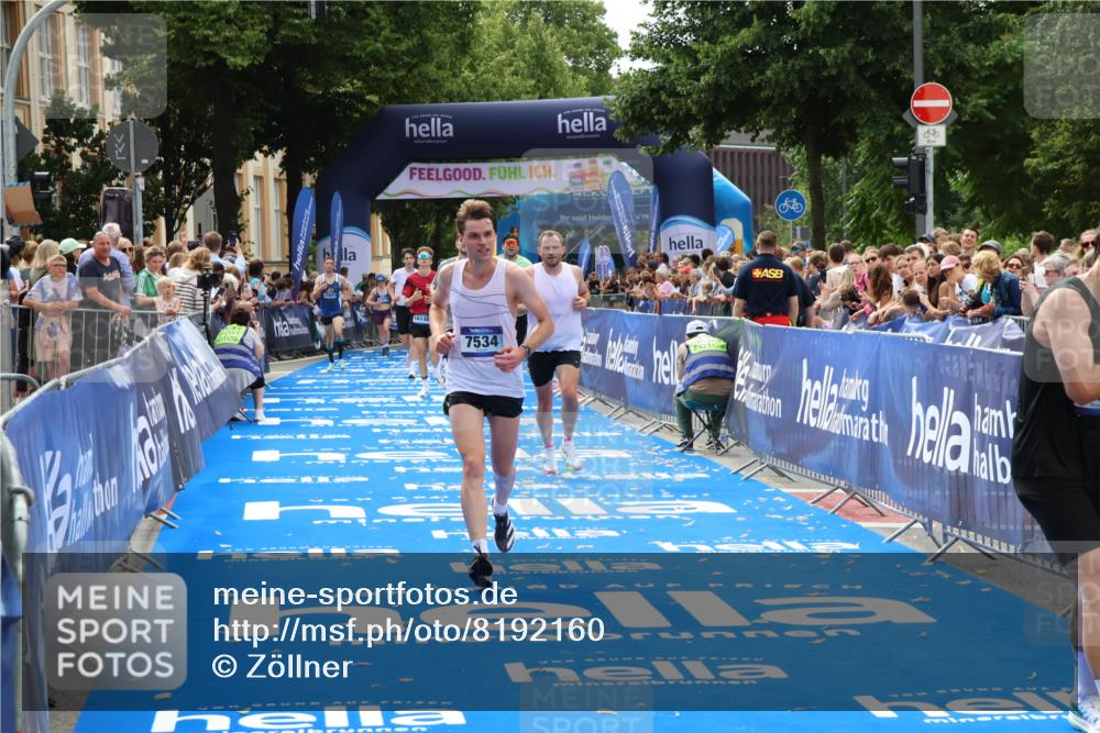 29.06.2025 - hella hamburg halbmarathon Zöllner http://msf.ph/oto/8192160 29.06.2025 10:34:36 Ziel 16148, 1644, 6305, 7534, 11230, 11661, 13618, 16148 meine-sportfotos.de