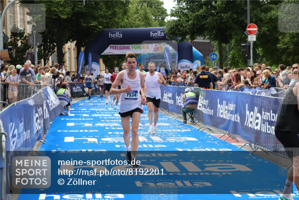 29.06.2025 - hella hamburg halbmarathon Zöllner http://msf.ph/oto/8192201 29.06.2025 10:34:37 Ziel 16148, 1644, 7534, 11230, 11661, 13618, 15887, 16148, 18026 meine-sportfotos.de