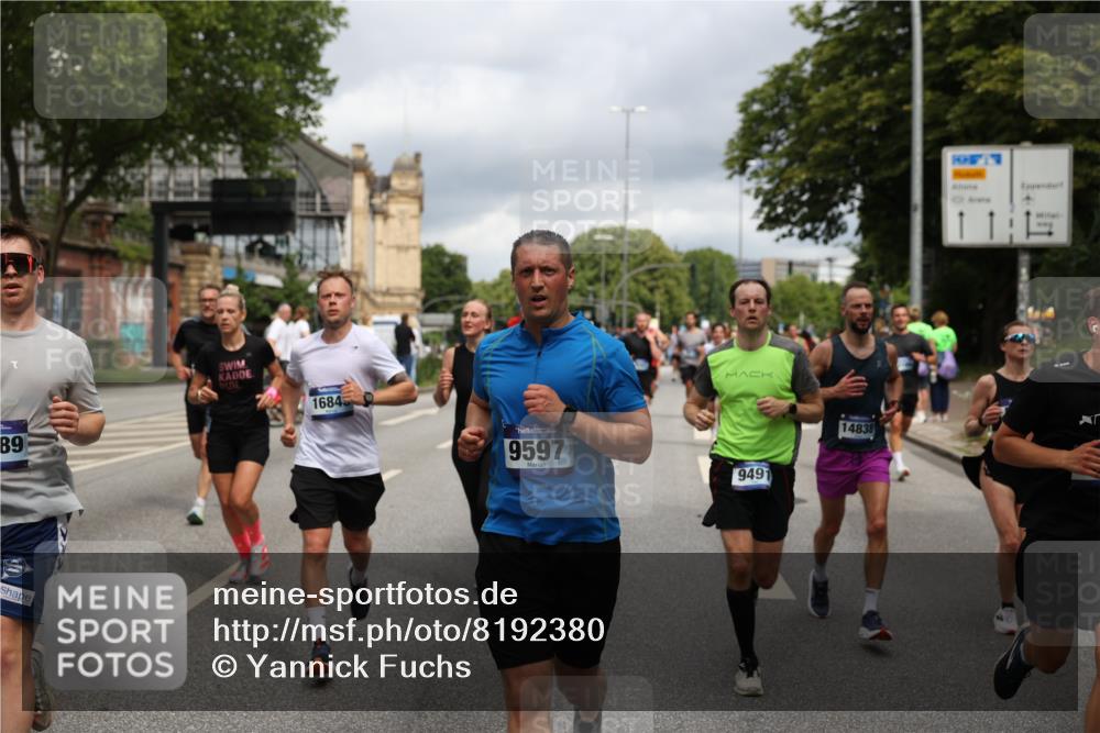 29.06.2025 - hella hamburg halbmarathon Yannick Fuchs http://msf.ph/oto/8192380 29.06.2025 10:44:03 20KM 1216, 1321, 2020, 2234, 2516, 2788, 3296, 3414, 3543, 3562, 3692, 3852, 4247, 4933, 5447, 5978, 6115, 6125, 6282, 7100, 7657, 8454, 8576, 8689, 8813, 8899, 8921, 9031, 9200, 9303, 9491, 9551, 9597, 9723, 10189, 10480, 11339, 11975, 12035, 12203, 12271, 12733, 13159, 13225, 13282, 13463, 13758, 13976, 14562, 14794, 14838, 15519, 15620, 15966, 16000, 16403, 16738, 16843, 16877, 16887, 17001, 17282, 17908, 18229, 18350, 18451, 18960 meine-sportfotos.de