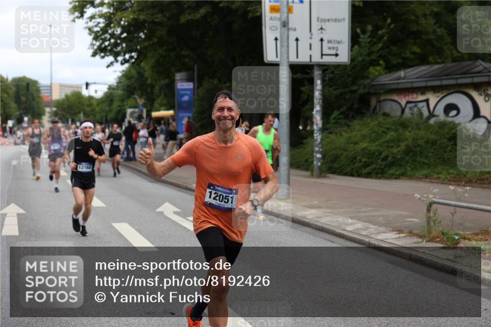 29.06.2025 - hella hamburg halbmarathon Yannick Fuchs http://msf.ph/oto/8192426 29.06.2025 10:31:16 20KM 1385, 1571, 2121, 2774, 3959, 5961, 6915, 7831, 8084, 8121, 9313, 10404, 10852, 11120, 11304, 11620, 12051, 12168, 12916, 13991, 14075, 14622, 15621, 16158, 17078, 17192, 18038, 18156, 18733 meine-sportfotos.de