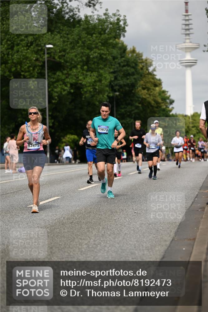 29.06.2025 - hella hamburg halbmarathon Dr. Thomas Lammeyer http://msf.ph/oto/8192473 29.06.2025 10:11:10 Kennedybrücke 1245, 4502, 5287, 5807, 5845, 6314, 6572, 6664, 9560, 10212, 10297, 10703, 11114, 11394 meine-sportfotos.de