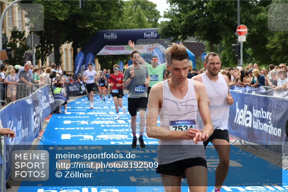29.06.2025 - hella hamburg halbmarathon Zöllner http://msf.ph/oto/8192509 29.06.2025 10:34:39 Ziel 16148, 1644, 6169, 6878, 7534, 11230, 11661, 15887, 16148, 18026 meine-sportfotos.de