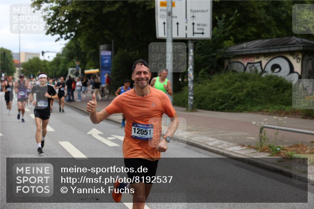 29.06.2025 - hella hamburg halbmarathon Yannick Fuchs http://msf.ph/oto/8192537 29.06.2025 10:31:17 20KM 1385, 1571, 2121, 3959, 5961, 6915, 7831, 8084, 8121, 9313, 10404, 10852, 11120, 11304, 11620, 12051, 12168, 12916, 13991, 14075, 14622, 15621, 16158, 17078, 17192, 18038, 18156, 18733 meine-sportfotos.de