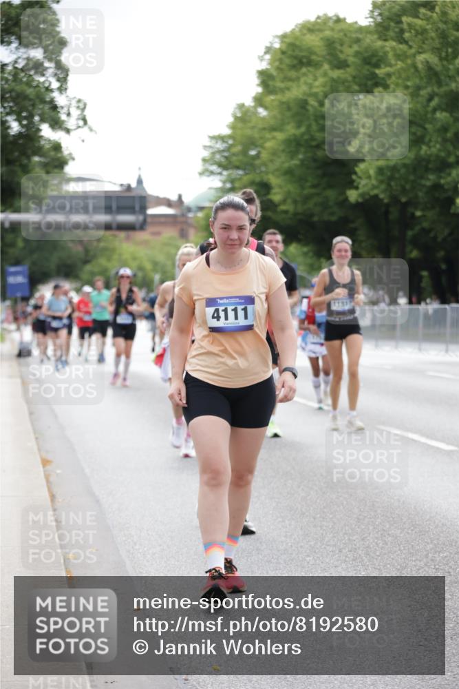29.06.2025 - hella hamburg halbmarathon Jannik Wohlers http://msf.ph/oto/8192580 29.06.2025 10:24:20 Lombardsbrücke 1352, 1395, 2108, 2249, 2280, 2944, 3053, 3099, 3113, 3132, 3421, 4111, 4221, 4444, 5126, 5138, 5829, 5830, 6261, 6570, 10907, 11651, 11816, 11817, 12070, 12303, 13111, 13113, 13638, 14898, 15124, 15796, 15975, 17535, 18105 meine-sportfotos.de