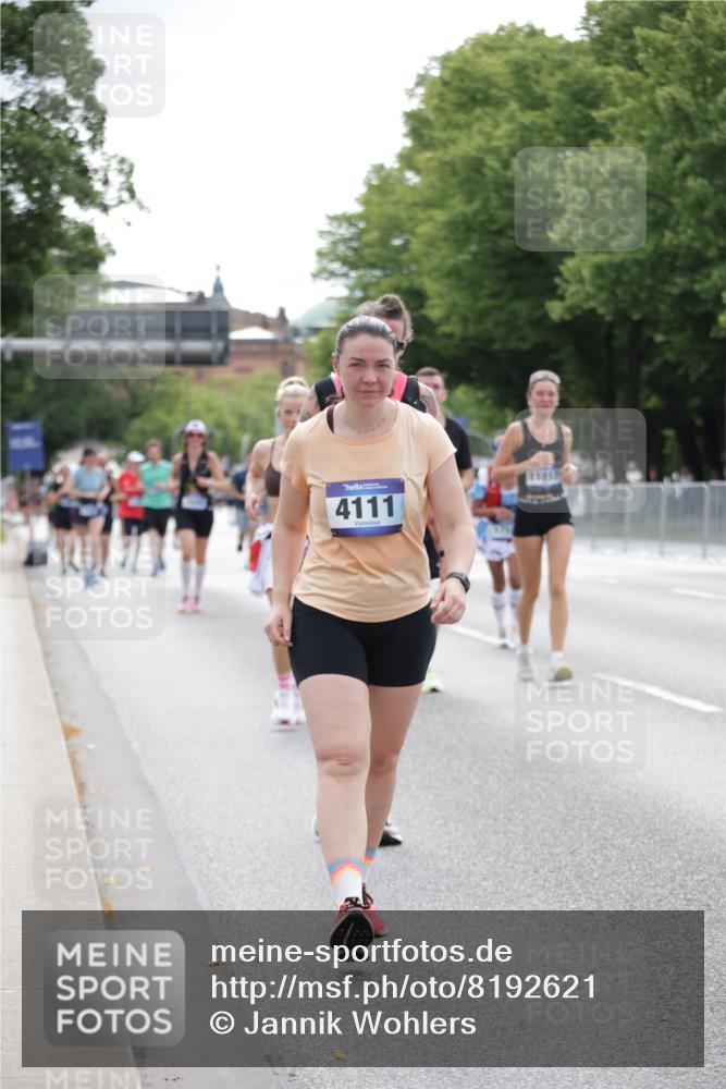 29.06.2025 - hella hamburg halbmarathon Jannik Wohlers http://msf.ph/oto/8192621 29.06.2025 10:24:20 Lombardsbrücke 1352, 1395, 2108, 2249, 2280, 2944, 3053, 3099, 3113, 3132, 3421, 4111, 4221, 4444, 5126, 5138, 5829, 5830, 6261, 6570, 10907, 11651, 11816, 11817, 12070, 12303, 13111, 13113, 13638, 14898, 15124, 15796, 15975, 17535, 18105 meine-sportfotos.de