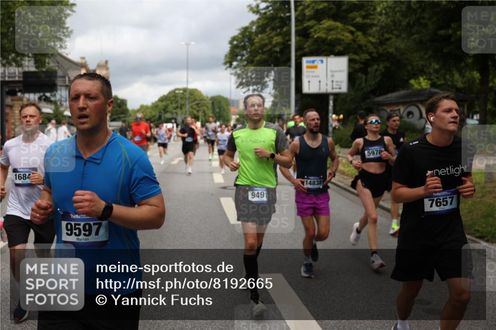 29.06.2025 - hella hamburg halbmarathon Yannick Fuchs http://msf.ph/oto/8192665 29.06.2025 10:44:04 20KM 1216, 1321, 2020, 2234, 2788, 3296, 3414, 3543, 3562, 3852, 4247, 4933, 5447, 5894, 5978, 6115, 6125, 6282, 7100, 7657, 8454, 8576, 8689, 8813, 8899, 8921, 9031, 9200, 9303, 9491, 9551, 9597, 9723, 10189, 10480, 11339, 11975, 12035, 12203, 12271, 12733, 13159, 13225, 13282, 13463, 13758, 13976, 14562, 14794, 14838, 15519, 15620, 15966, 16000, 16403, 16738, 16843, 16877, 16887, 17001, 17282, 17908, 18229, 18350, 18451, 18499, 18960 meine-sportfotos.de