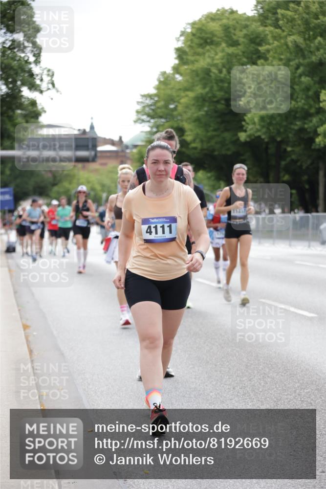 29.06.2025 - hella hamburg halbmarathon Jannik Wohlers http://msf.ph/oto/8192669 29.06.2025 10:24:20 Lombardsbrücke 1352, 1395, 2108, 2249, 2280, 2944, 3053, 3099, 3113, 3132, 3421, 4111, 4221, 4444, 5126, 5138, 5829, 5830, 6261, 6570, 10907, 11651, 11816, 11817, 12070, 12303, 13111, 13113, 13638, 14898, 15124, 15796, 15975, 17535, 18105 meine-sportfotos.de