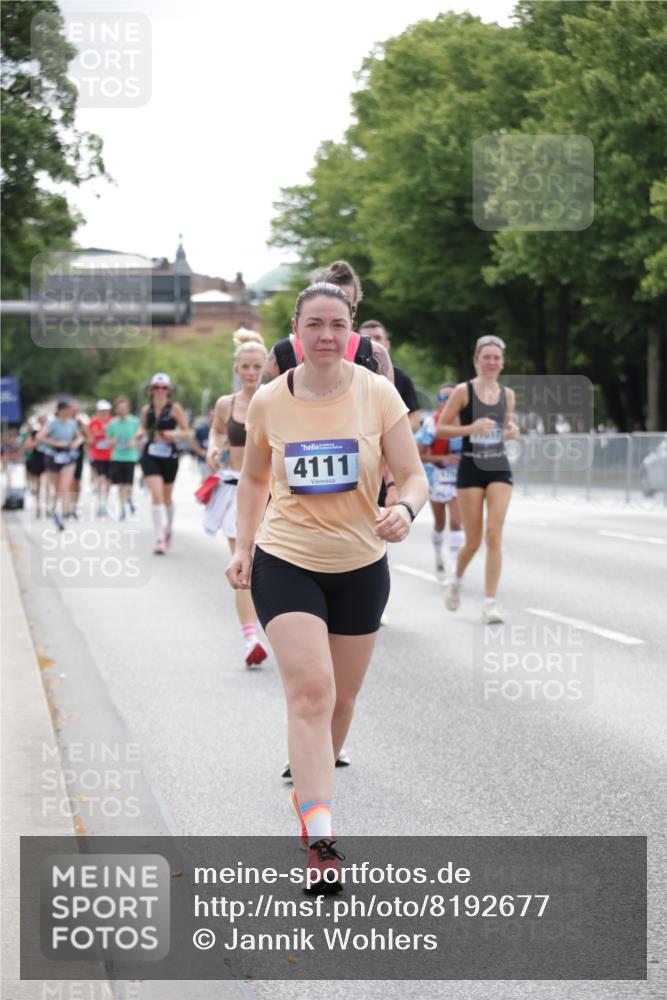 29.06.2025 - hella hamburg halbmarathon Jannik Wohlers http://msf.ph/oto/8192677 29.06.2025 10:24:20 Lombardsbrücke 1352, 1395, 2108, 2249, 2280, 2944, 3053, 3099, 3113, 3132, 3421, 4111, 4221, 4444, 5126, 5138, 5829, 5830, 6261, 6570, 10907, 11651, 11816, 11817, 12070, 12303, 13111, 13113, 13638, 14898, 15124, 15796, 15975, 17535, 18105 meine-sportfotos.de