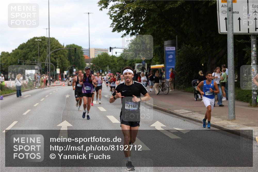 29.06.2025 - hella hamburg halbmarathon Yannick Fuchs http://msf.ph/oto/8192712 29.06.2025 10:31:17 20KM 1385, 1571, 2121, 3959, 5961, 6915, 7831, 8084, 8121, 9313, 10404, 10852, 11120, 11304, 11620, 12051, 12168, 12916, 13991, 14075, 14622, 15621, 16158, 17078, 17192, 18038, 18156, 18733 meine-sportfotos.de