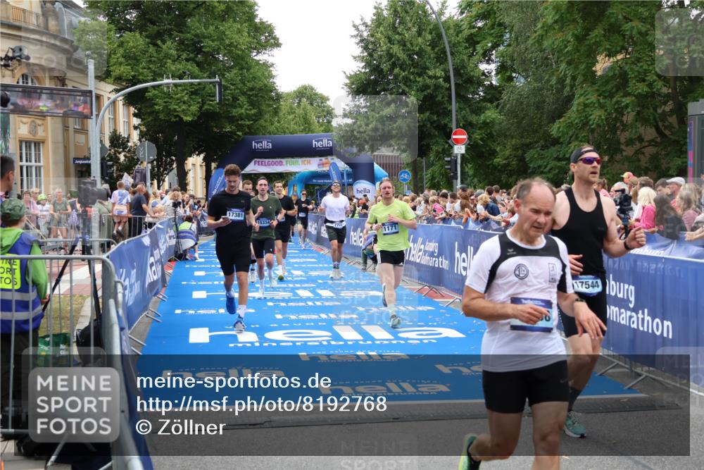 29.06.2025 - hella hamburg halbmarathon Zöllner http://msf.ph/oto/8192768 29.06.2025 10:45:07 Ziel 1171, 2270, 3917, 4997, 6266, 7709, 7843, 9710, 10313, 10741, 11688, 13919, 15334, 15365, 16058, 16689, 17381, 17544 meine-sportfotos.de