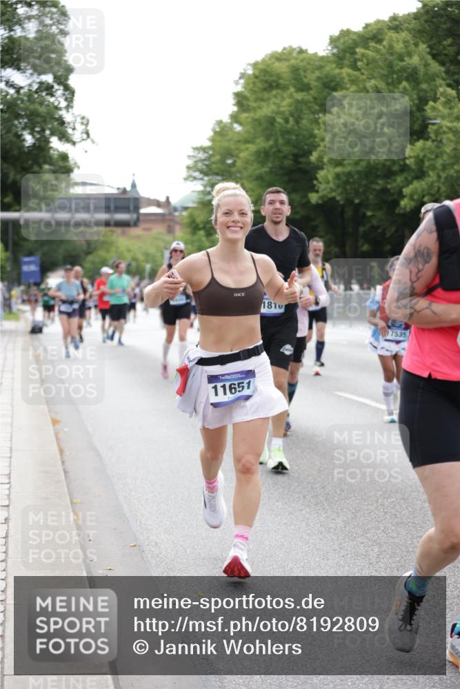 29.06.2025 - hella hamburg halbmarathon Jannik Wohlers http://msf.ph/oto/8192809 29.06.2025 10:24:23 Lombardsbrücke 1352, 2108, 2249, 2280, 2944, 3099, 3113, 3132, 4008, 4010, 4221, 4444, 5126, 5829, 5830, 6261, 6570, 10907, 11651, 11816, 11817, 12070, 12303, 14898, 15124, 15975, 17535, 18105, 18194, 18198 meine-sportfotos.de