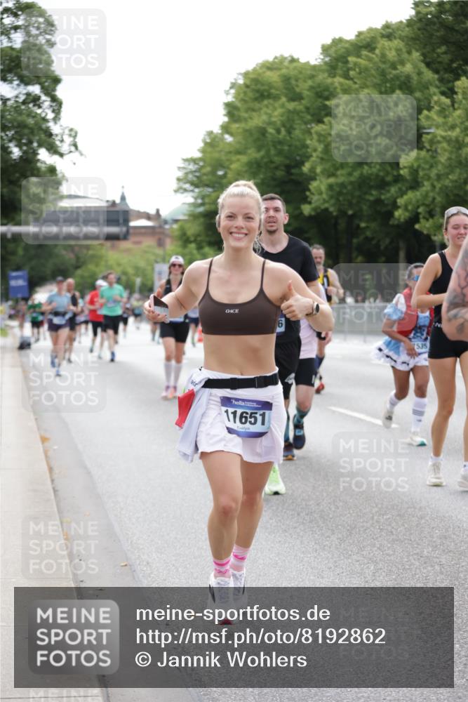 29.06.2025 - hella hamburg halbmarathon Jannik Wohlers http://msf.ph/oto/8192862 29.06.2025 10:24:23 Lombardsbrücke 1352, 2108, 2249, 2280, 2944, 3099, 3113, 3132, 4008, 4010, 4221, 4444, 5126, 5829, 5830, 6261, 6570, 10907, 11651, 11816, 11817, 12070, 12303, 14898, 15124, 15975, 17535, 18105, 18194, 18198 meine-sportfotos.de