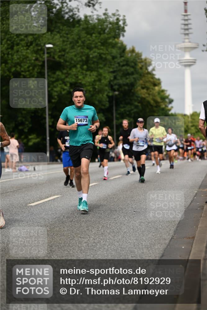 29.06.2025 - hella hamburg halbmarathon Dr. Thomas Lammeyer http://msf.ph/oto/8192929 29.06.2025 10:11:11 Kennedybrücke 1245, 4502, 5287, 5807, 5845, 6314, 6572, 6664, 9560, 10212, 10297, 10703, 11114, 11394 meine-sportfotos.de
