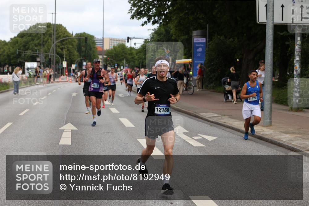 29.06.2025 - hella hamburg halbmarathon Yannick Fuchs http://msf.ph/oto/8192949 29.06.2025 10:31:18 20KM 1385, 1571, 2121, 3959, 5315, 5961, 6915, 7831, 8084, 8121, 9313, 10404, 10852, 11120, 11304, 11620, 12051, 12168, 12916, 13991, 14075, 14622, 15621, 16158, 17078, 17192, 18038, 18733 meine-sportfotos.de