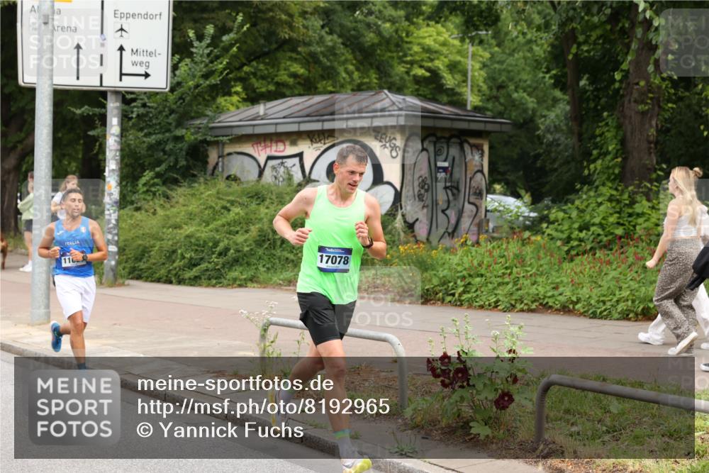29.06.2025 - hella hamburg halbmarathon Yannick Fuchs http://msf.ph/oto/8192965 29.06.2025 10:31:18 20KM 1385, 1571, 2121, 3959, 5315, 5961, 6915, 7831, 8084, 8121, 9313, 10404, 10852, 11120, 11304, 11620, 12051, 12168, 12916, 13991, 14075, 14622, 15621, 16158, 17078, 17192, 18038, 18733 meine-sportfotos.de