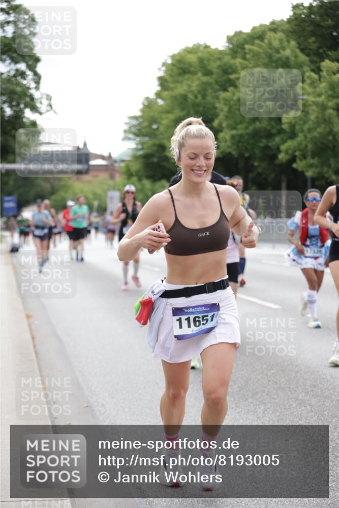 29.06.2025 - hella hamburg halbmarathon Jannik Wohlers http://msf.ph/oto/8193005 29.06.2025 10:24:23 Lombardsbrücke 1352, 2108, 2249, 2280, 2944, 3099, 3113, 3132, 4008, 4010, 4221, 4444, 5126, 5829, 5830, 6261, 6570, 10907, 11651, 11816, 11817, 12070, 12303, 14898, 15124, 15975, 17535, 18105, 18194, 18198 meine-sportfotos.de