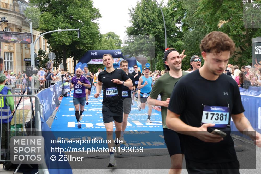 29.06.2025 - hella hamburg halbmarathon Zöllner http://msf.ph/oto/8193039 29.06.2025 10:45:11 Ziel 2270, 3917, 4997, 6266, 6575, 6819, 7087, 7709, 9302, 9710, 10313, 10741, 11688, 13919, 15365, 15651, 16685, 16689, 17120, 17960, 18346, 18718 meine-sportfotos.de