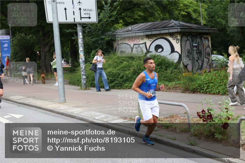 29.06.2025 - hella hamburg halbmarathon Yannick Fuchs http://msf.ph/oto/8193105 29.06.2025 10:31:19 20KM 1385, 1571, 2121, 3959, 5315, 5961, 6915, 7831, 8084, 8121, 9313, 10404, 10852, 11120, 11304, 11620, 11833, 12051, 12168, 12916, 13991, 14075, 14622, 15621, 16158, 17078, 17192, 17306, 18038, 18062, 18733 meine-sportfotos.de