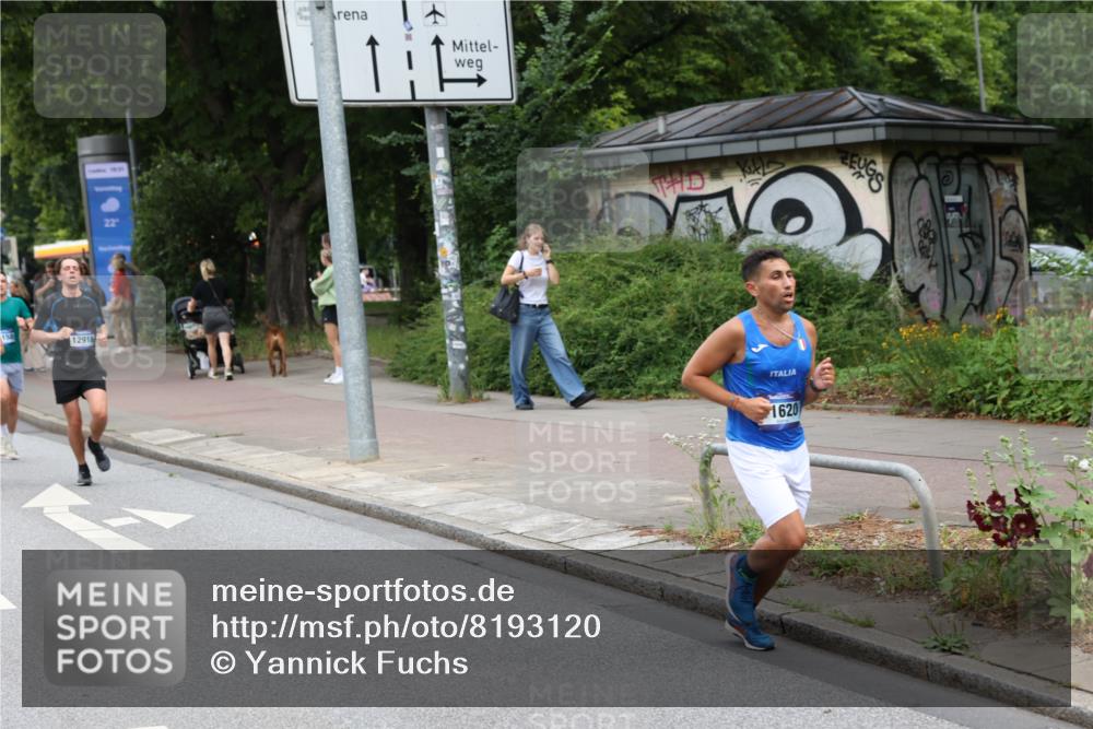 29.06.2025 - hella hamburg halbmarathon Yannick Fuchs http://msf.ph/oto/8193120 29.06.2025 10:31:19 20KM 1385, 1571, 2121, 3959, 5315, 5961, 6915, 7831, 8084, 8121, 9313, 10404, 10852, 11120, 11304, 11620, 11833, 12051, 12168, 12916, 13991, 14075, 14622, 15621, 16158, 17078, 17192, 17306, 18038, 18062, 18733 meine-sportfotos.de