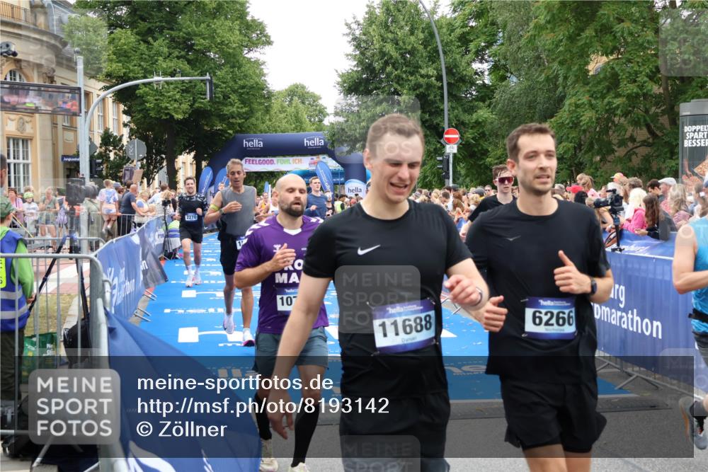 29.06.2025 - hella hamburg halbmarathon Zöllner http://msf.ph/oto/8193142 29.06.2025 10:45:12 Ziel 2270, 3917, 4997, 6375, 6575, 6819, 7087, 9302, 9710, 10313, 10741, 13919, 15365, 15651, 16685, 16689, 17120, 17960, 18346, 18718 meine-sportfotos.de