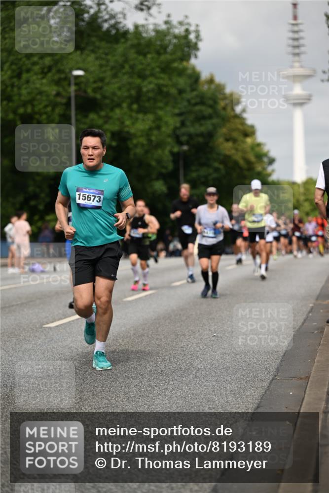 29.06.2025 - hella hamburg halbmarathon Dr. Thomas Lammeyer http://msf.ph/oto/8193189 29.06.2025 10:11:12 Kennedybrücke 1245, 4502, 5287, 5807, 5845, 6314, 6664, 9560, 10212, 10297, 10703, 11114, 11394 meine-sportfotos.de