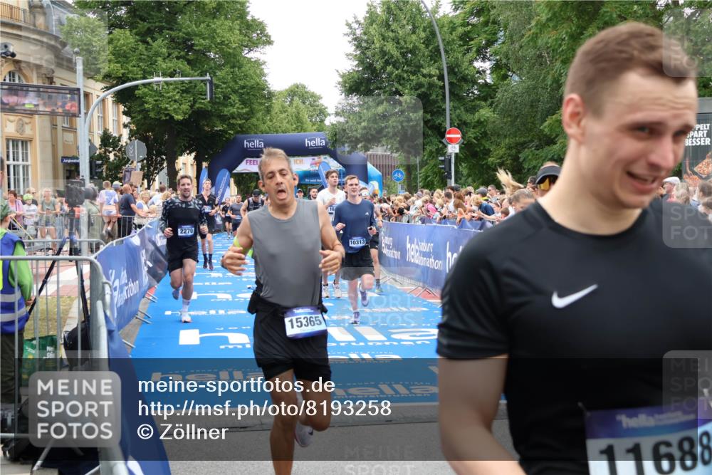 29.06.2025 - hella hamburg halbmarathon Zöllner http://msf.ph/oto/8193258 29.06.2025 10:45:14 Ziel 2270, 4997, 6054, 6375, 6575, 6819, 7087, 9302, 10313, 12783, 15365, 15636, 15651, 15760, 16513, 16685, 16689, 17120, 17960, 18346, 18718 meine-sportfotos.de