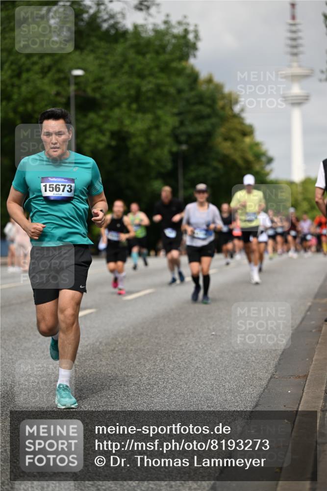 29.06.2025 - hella hamburg halbmarathon Dr. Thomas Lammeyer http://msf.ph/oto/8193273 29.06.2025 10:11:13 Kennedybrücke 1245, 4502, 5287, 5807, 5845, 6314, 6664, 9560, 10212, 10703, 11114, 11394 meine-sportfotos.de