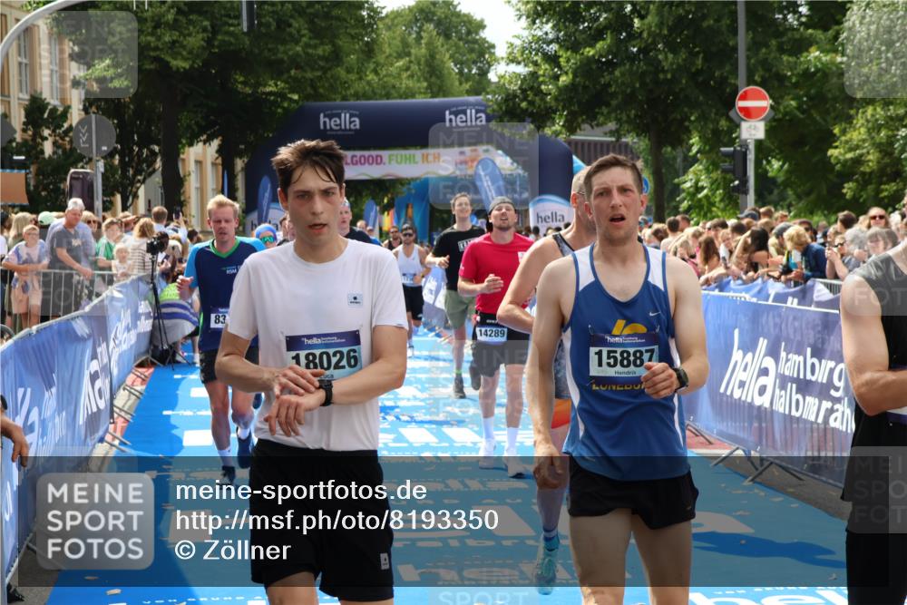 29.06.2025 - hella hamburg halbmarathon Zöllner http://msf.ph/oto/8193350 29.06.2025 10:34:46 Ziel 1217, 1562, 5048, 5152, 5554, 6169, 6878, 8395, 12369, 14289, 14388, 14549, 14603, 15887, 17014, 18026, 18237 meine-sportfotos.de