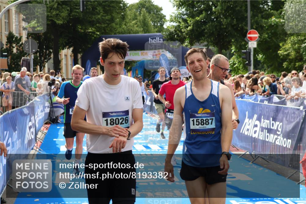29.06.2025 - hella hamburg halbmarathon Zöllner http://msf.ph/oto/8193382 29.06.2025 10:34:46 Ziel 1217, 1562, 5048, 5152, 5554, 6169, 6878, 8395, 12369, 14289, 14388, 14549, 14603, 15887, 17014, 18026, 18237 meine-sportfotos.de
