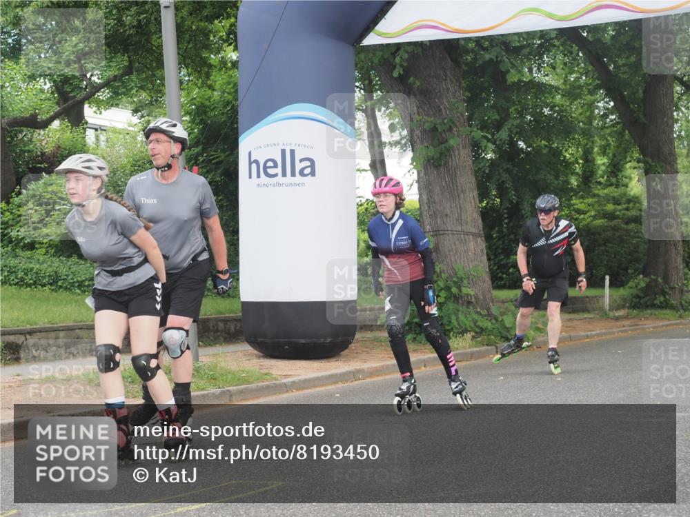 29.06.2025 - hella hamburg halbmarathon KatJ http://msf.ph/oto/8193450 29.06.2025 09:27:06 Zwischen KM18-KM19  meine-sportfotos.de